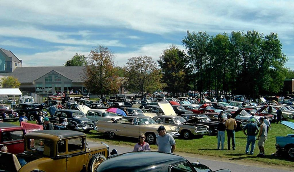 NH Concord The KIWANIS CLUB OF CONCORD's Annual Antique and Classic Car Show