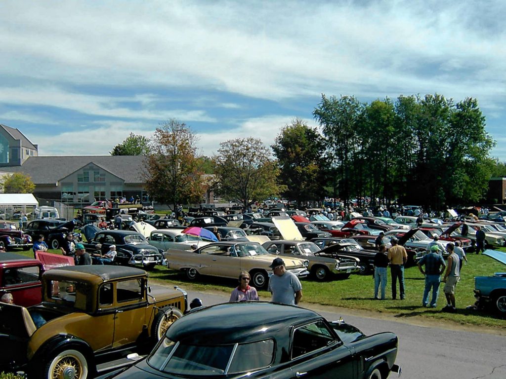 NH - Concord - The KIWANIS CLUB OF CONCORD's Annual Antique and Classic