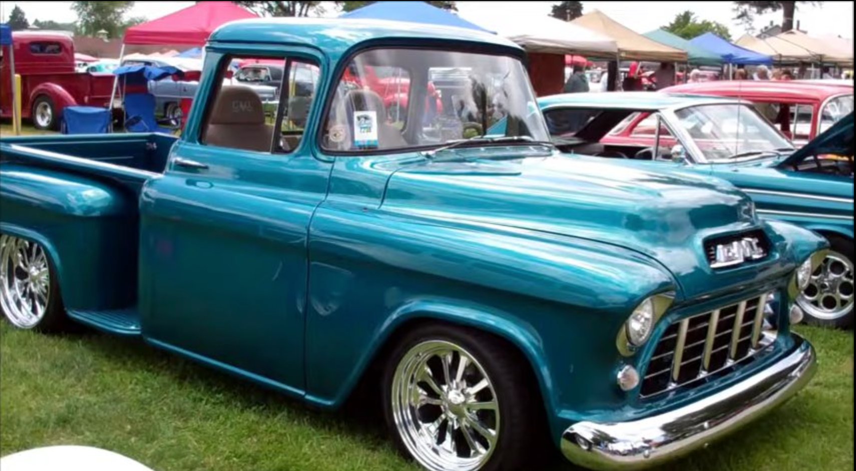 CT Grandby Maple View Farm Classic Cruise and Car Show